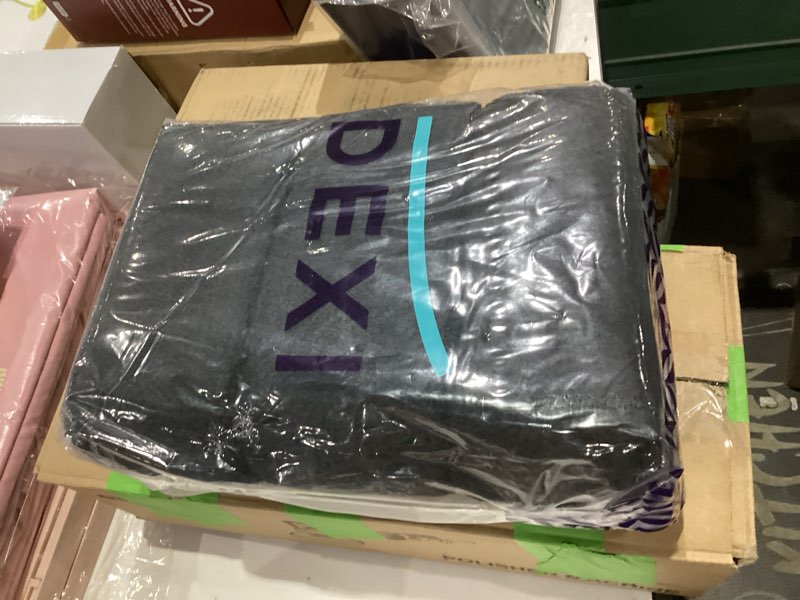 Condition photo showing New/Like New for DEXI Bathroom Rug 36x24, Non Slip Washable Bath Mat for Shower Floor, Absorbent Soft Bathmat with Rubber Backing, Quick Dry Microfiber Carpet, Black 2' x 3' (Rectangular) Black