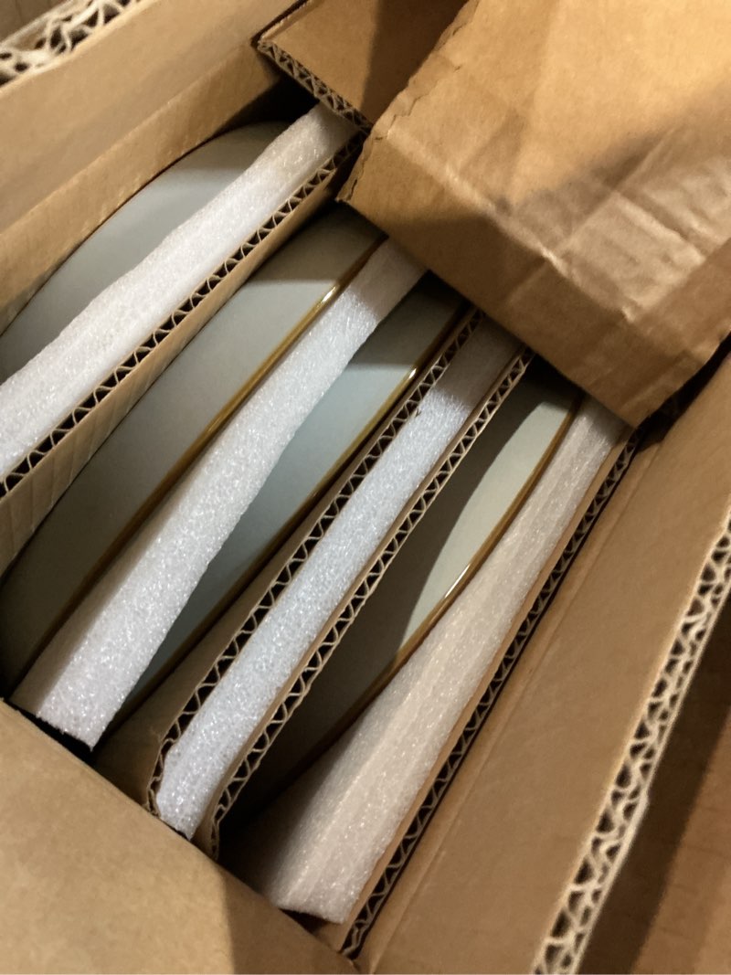 Condition photo showing Good Condition for famiware saturn dinnerware sets, plates and bowls sets for 4, 12 pieces stoneware dish set - chip an