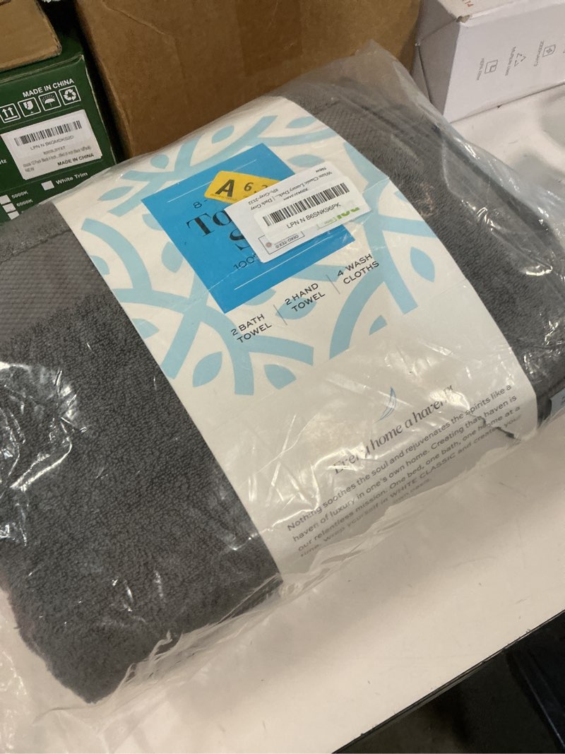 Condition photo showing New/Like New for white classic luxury bath towel set of 8 pieces - 100% turkish cotton highly absorbent towels for bathroom, 2 luxury bath towels 700gsm, 2 hand towels, 4 washcloths, dark gray 03: dark gray