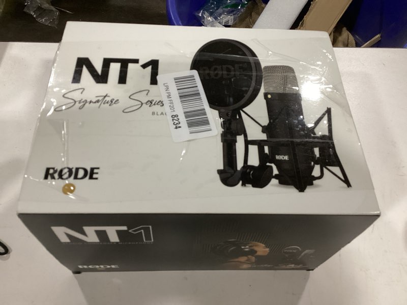 Condition photo showing As Is for Standard Clear CD Jewel Case - Premium, 10 Pack