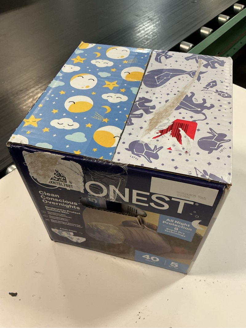 Condition photo showing New/Like New for the honest company comfort dry disposable overnight diapers for sensitive skin, hypoallergenic, baby cozy cloud and star signs design club box size 5 (27 lbs) 40 count size 5 40