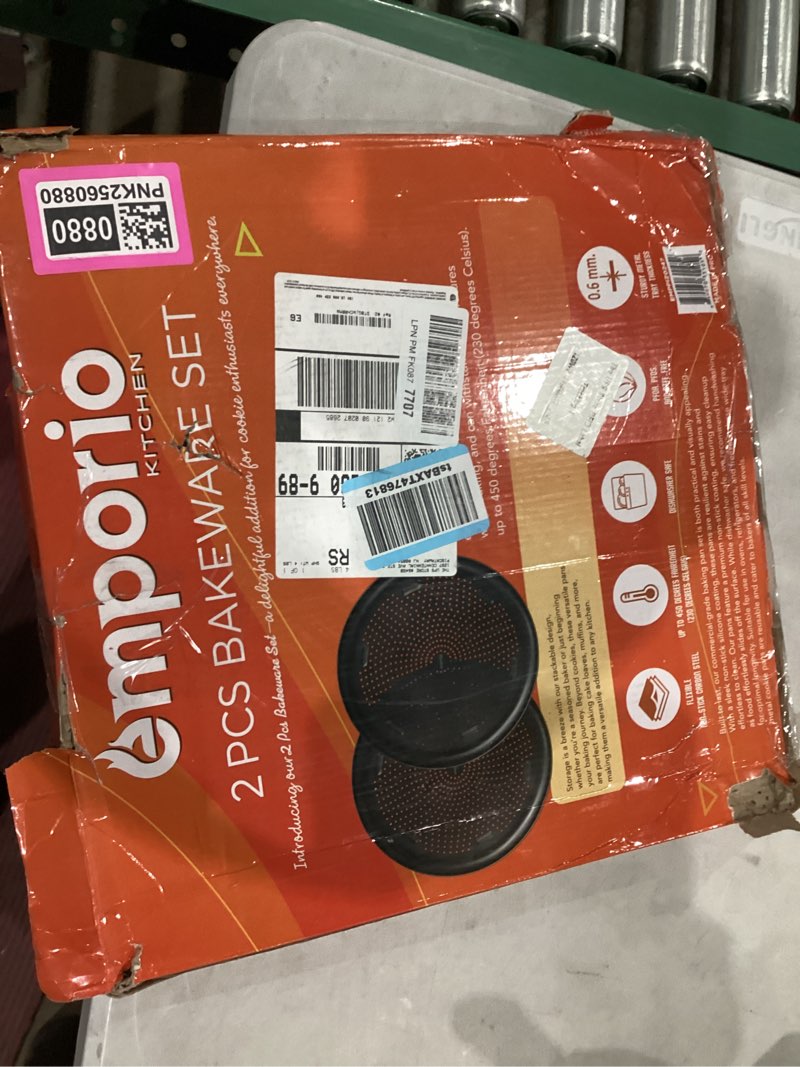 Condition photo showing Good Condition for Non-Stick Pizza Pan 2 Pack – 16 Inch Round Carbon Steel Pizza Tray with Perforated Holes, PFOAPFOSPTFE-Free, Dishwasher & Oven Safe Up To 450°F, Durable Nonstick Gray Coating Gray 2 Pack