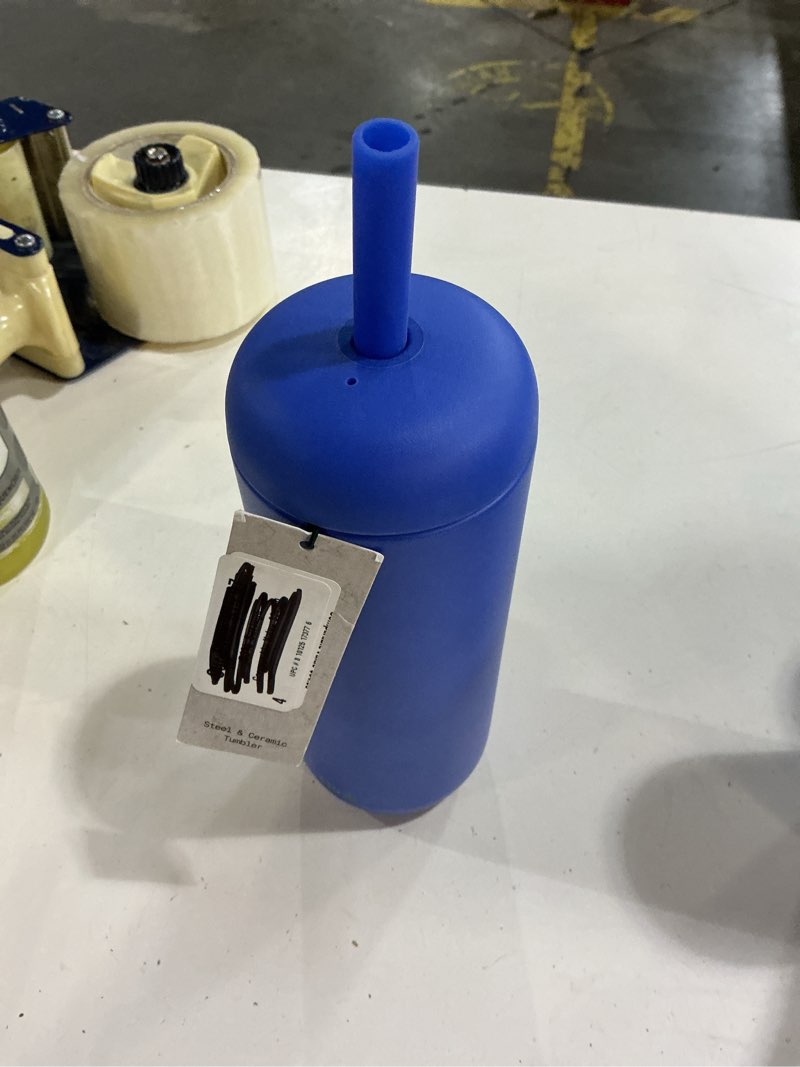 Condition photo showing Good Condition for bink 21 oz. straw tumbler