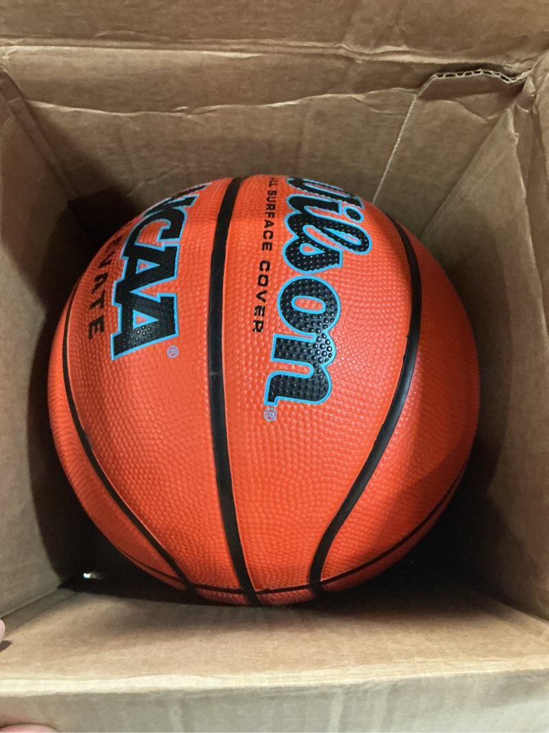 Condition photo showing Good Condition for wilson ncaa elevate orange size 7 - 29.5"