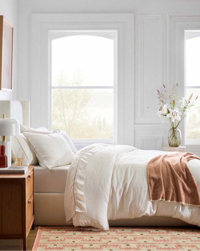 quince linen piped sheet set queen white/ toffee