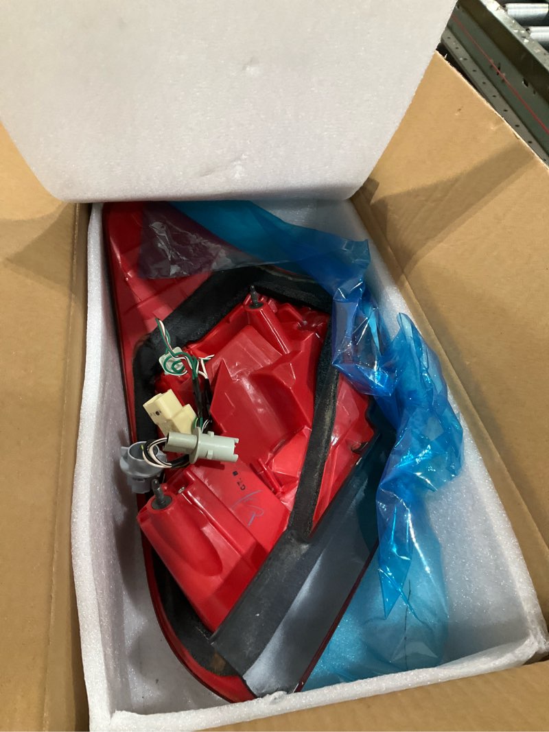 Condition photo showing As Is for WFLNHB Right Side Tail Light Assembly Repalcement for Toyota RAV4 2006-2008 Passenger Side Rear Brake Lamp 8155142100, TO2819127