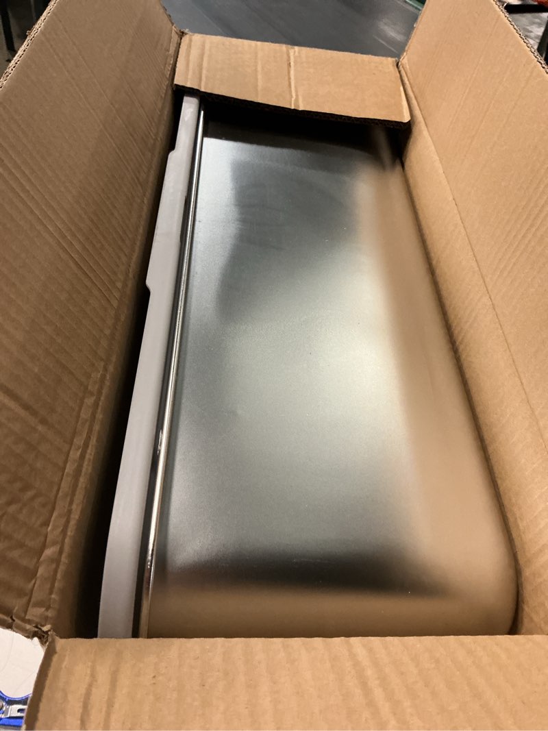 Condition photo showing Good Condition for stainless steel litter box | xxl deepened 8" design enclosed box with lid for big cats | high sided, anti-urine leakage | non-stick bottom & includes litter mat & metal scoop xx-large silver gray