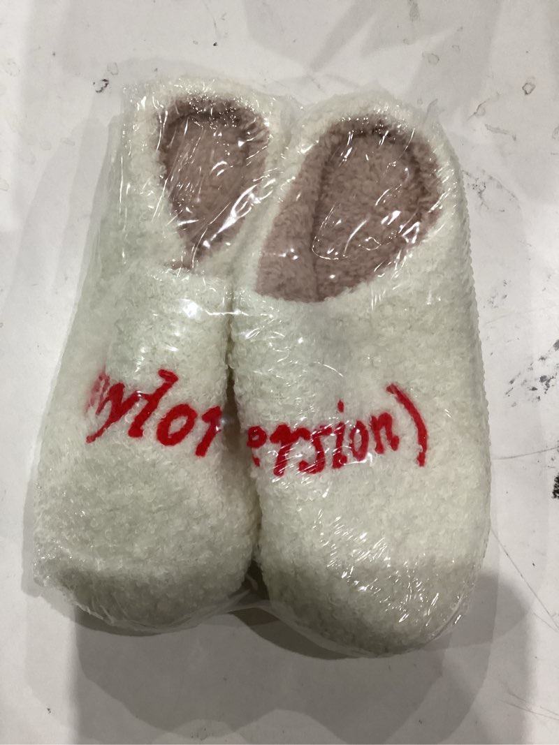 Condition photo showing New/Like New for Boys Girls House Slippers Warm House Shoes Comfy Fur Red 3-4 Big Kid