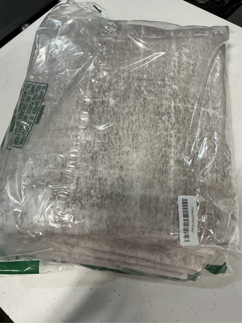 Condition photo showing Good Condition for hallway washable runner rug - 2'6x14 kitchen rugs stain resistant entryway area rug abstract soft floor mat non-slip indoor farmhouse carpet for bathroom living room bedroom(2'6x14,beige/cream 2'6" x 14' (rectangular) beige/cream