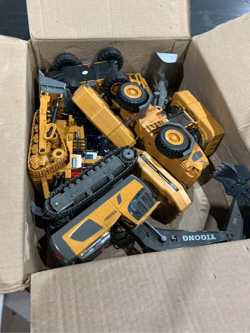Condition photo showing As Is for excavator set?rc dump truck command the site conquer the dir?2.4ghz remote control construction vehicle set children's toys?alloy material simulate true scale (4-piece set)