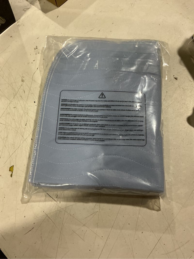 Condition photo showing Good Condition for utopia bedding washable underpads 18" x 24" (pack of 4), waterproof reusable heavy absorbency incontinence bed pads for adults, kids, elderly and pets, bedwetting pads for sofa and couch (blue) 18x24 inch (pack of 4) blue