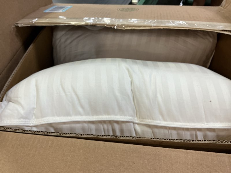 Condition photo showing Good Condition for beckham hotel collection bed pillows standard/queen size set of 2 - original soft down alternative pillow for sleeping - soft support for back, stomach or side sleepers queen / standard white