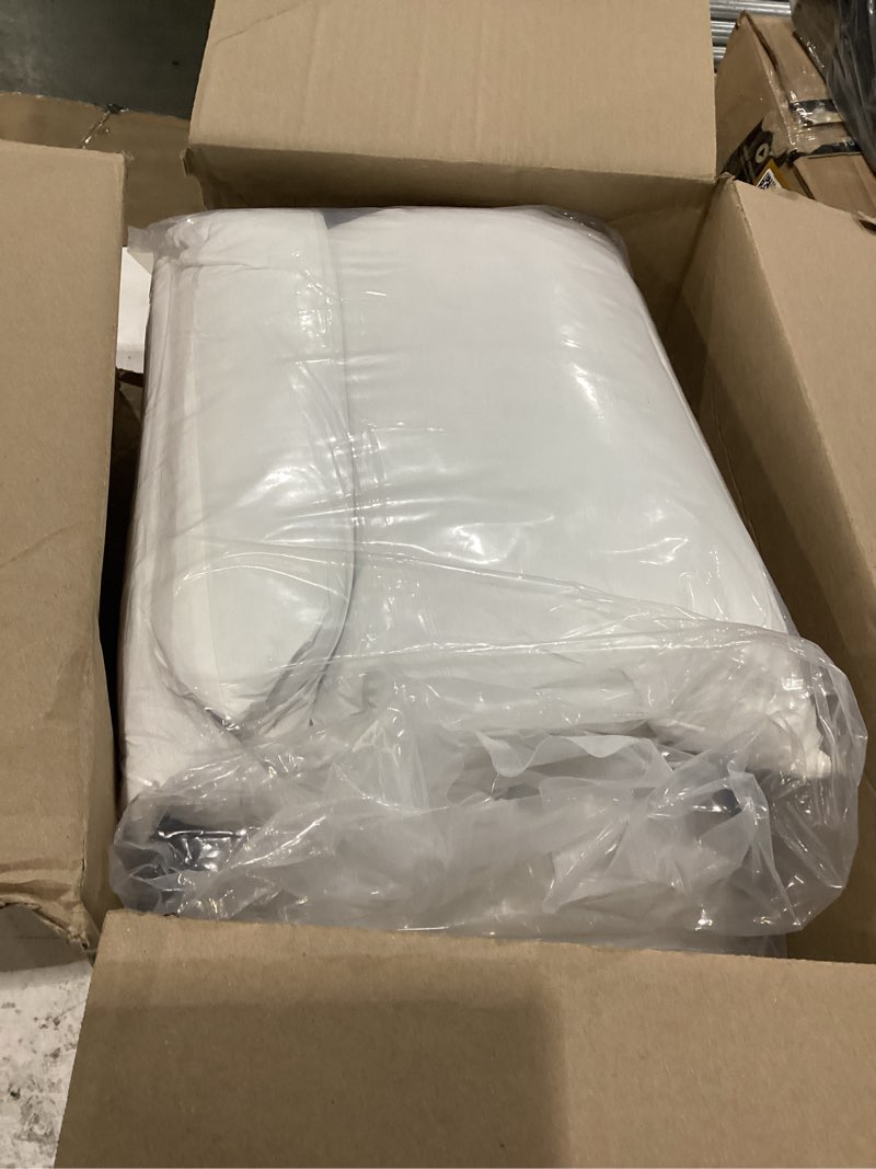 Condition photo showing New/Like New for miulee pillow inserts 18x18 (pack of 4,white), down feather throw pillow inserts, premium fluffy stuffer throw pillows cotton fabric for sofa bed couch 4 18x18 inch