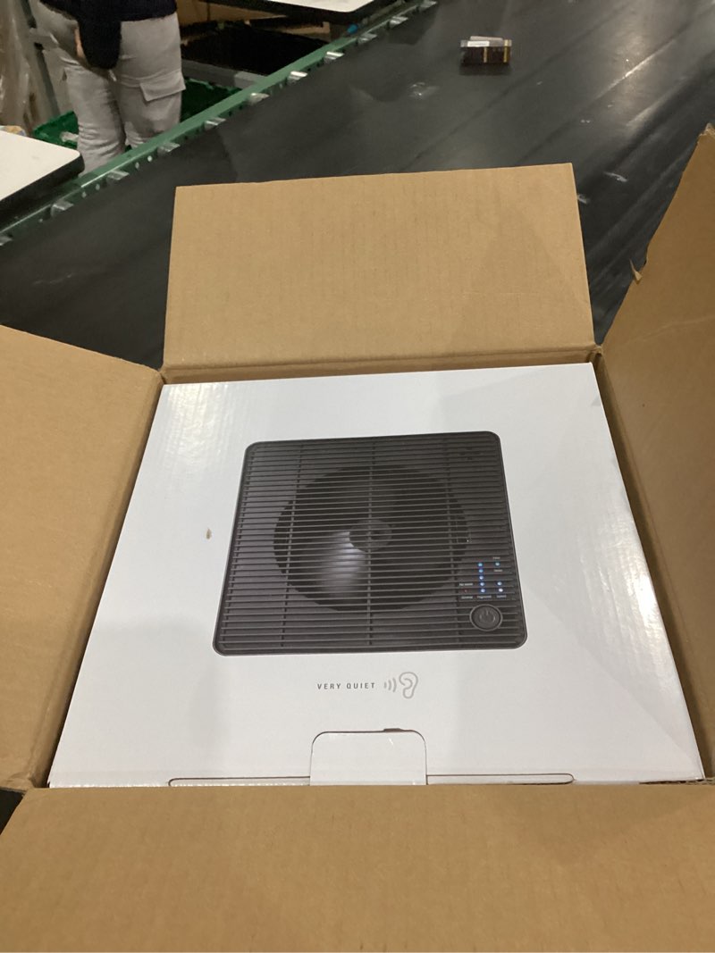 Condition photo showing Good Condition for Stadler Form humidifier Oskar, energy-saving humidifier for rooms up to 540 square feet, evaporator with automatic switch-off, dimmable LEDs, very quiet, black