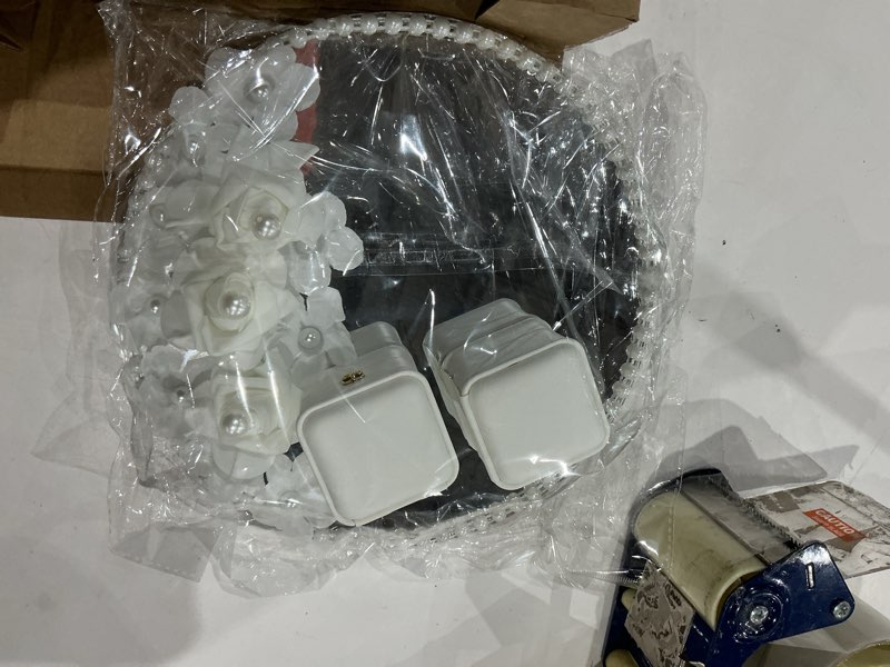 Mirrored ring tray for weddings 