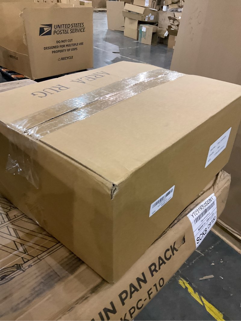 Condition photo showing New/Like New for Area rug for living room