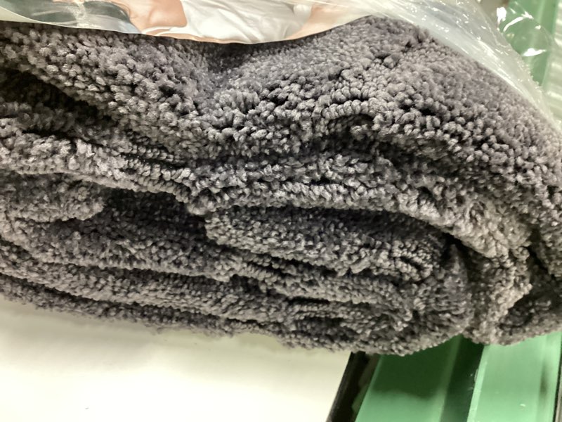 Condition photo showing Good Condition for purrugs dirt trapping door mat 34" x 59", non-slip machine washable entry rug, shoe scraper, dog doormat, super absorbent welcome mat for front & back door, muddy wet shoes & paws, grey grey 34" x 59"