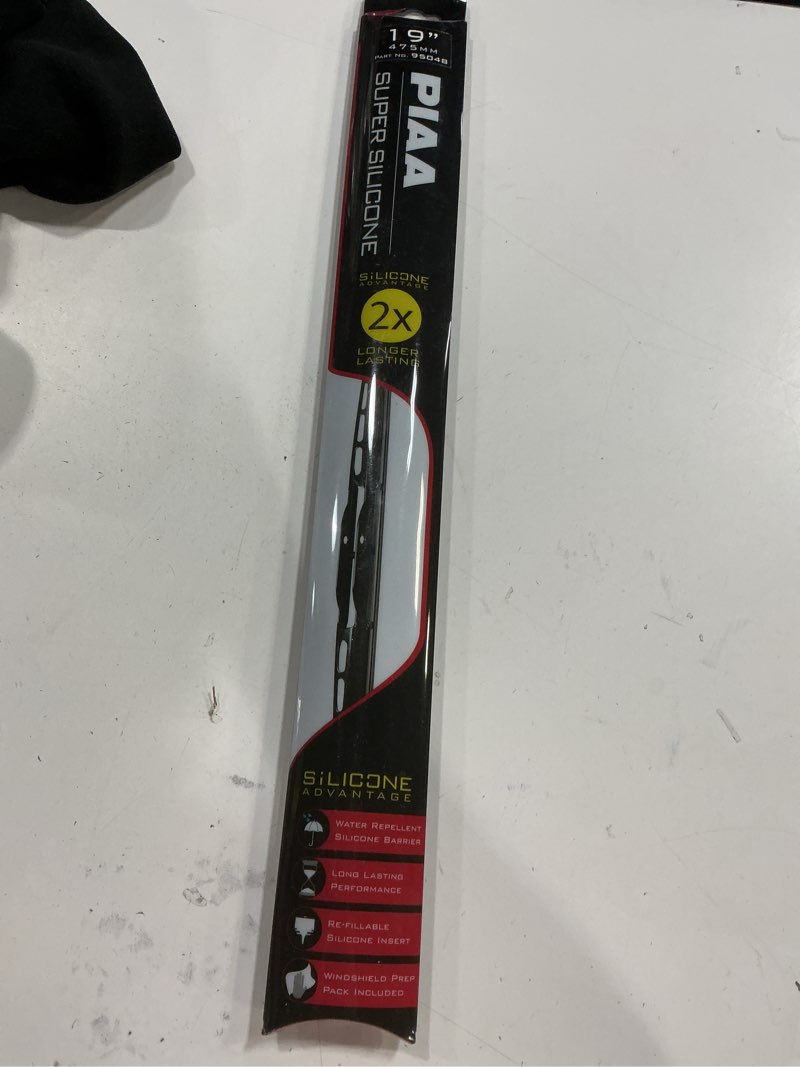 Condition photo showing New/Like New for Piaa 95048 Super Silicone Wiper Blade - 19"" 475mm (Pack of 1)"