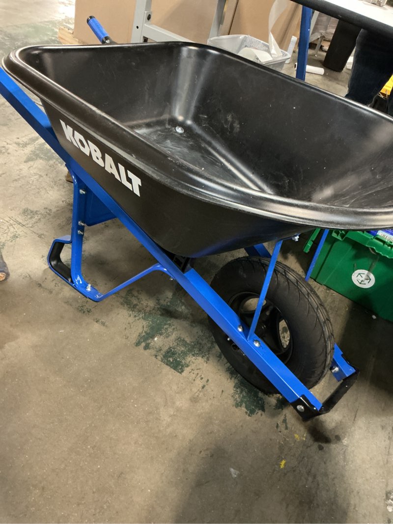 Condition photo showing Good Condition for kobalt 6-cu ft 1 wheel high-density poly push wheelbarrow