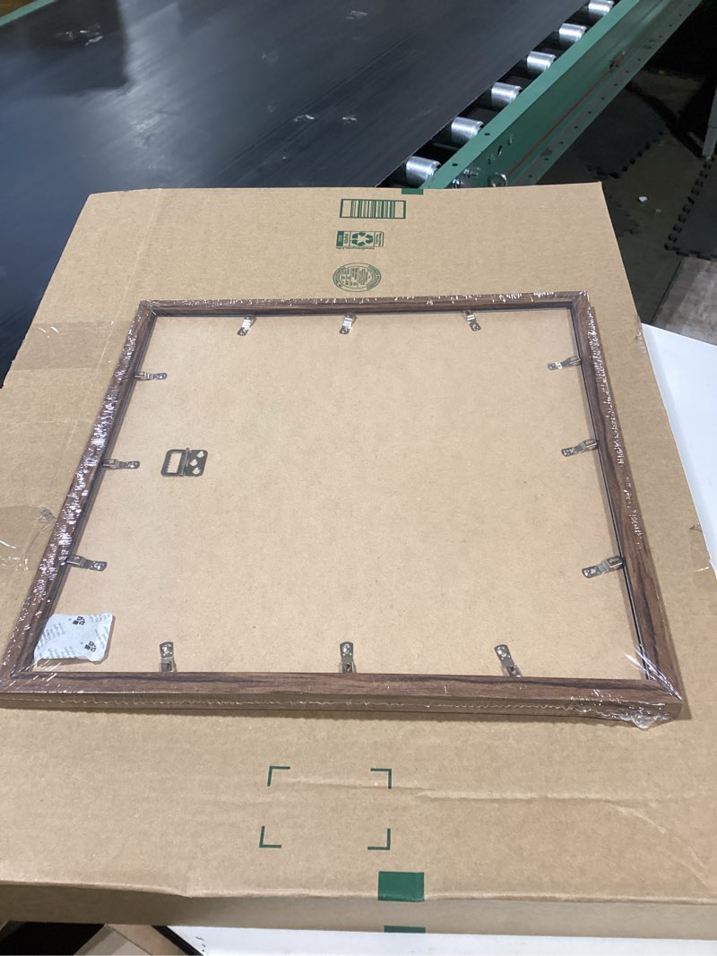 Condition photo showing Good Condition for picture frame