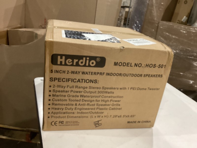 Condition photo showing New/Like New for herdio 5.25 inches 600 watts passive indoor outdoor speakers wired waterproof,wall mount speakers with loud volume suitable for patio,garden home theater,black (4 speakers)