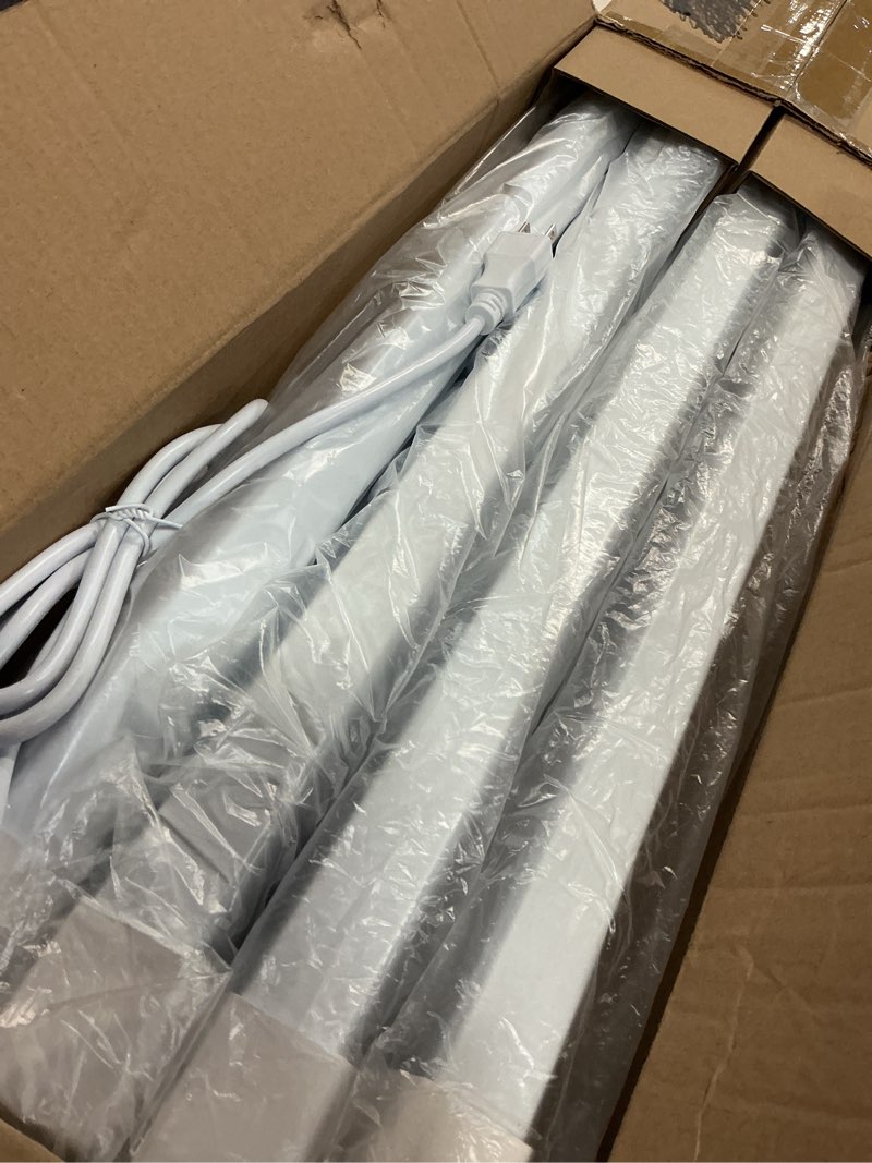 Condition photo showing Good Condition for hykolity 4ft 120w led shop light linkable, 13000lm(400w equivalent), 5000k utility shop lights for garages, workshops, basements, hanging or flush mount, with power cord and pull chain, etl, 4 pack 120w-white