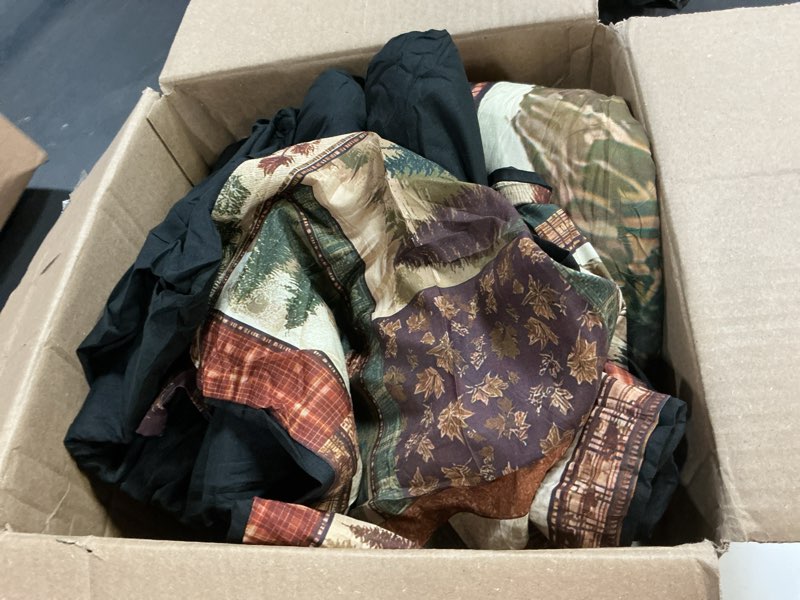 Condition photo showing Good Condition for Erosebridal Rustic Deer 7 Piece Bedding Set Queen Size,Hunting Themed Bed in a Bag,Vintage Patchwork Bed Set Includes Comforter, Sheet Set, Pillowcases & Pillow Covers All Season Bedroom Decor Green Brown Beige Queen