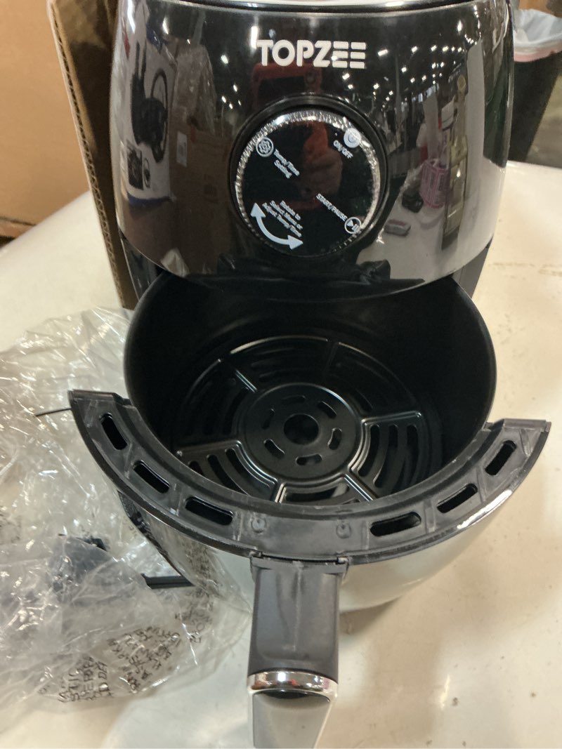 Condition photo showing Good Condition for 2.1Qt Small Air Fryer - Compact Digital Mini Airfryer with 7-in-1 Presets, 98% Less Oil, Adjustable Temperature & Timer, Shake Reminder, Nonstick, BPA-Free, Dishwasher Safe, Fast & Crispy Cooking Black 2.1 Quart