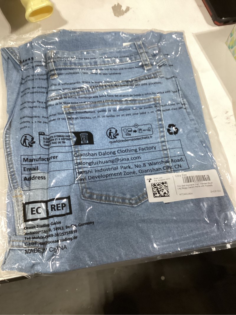 Condition photo showing New/Like New for Cicy Bell Women's High Waisted Jeans Boyfriend Baggy Straight Leg Casual Denim Pants with Pockets 4 Blue