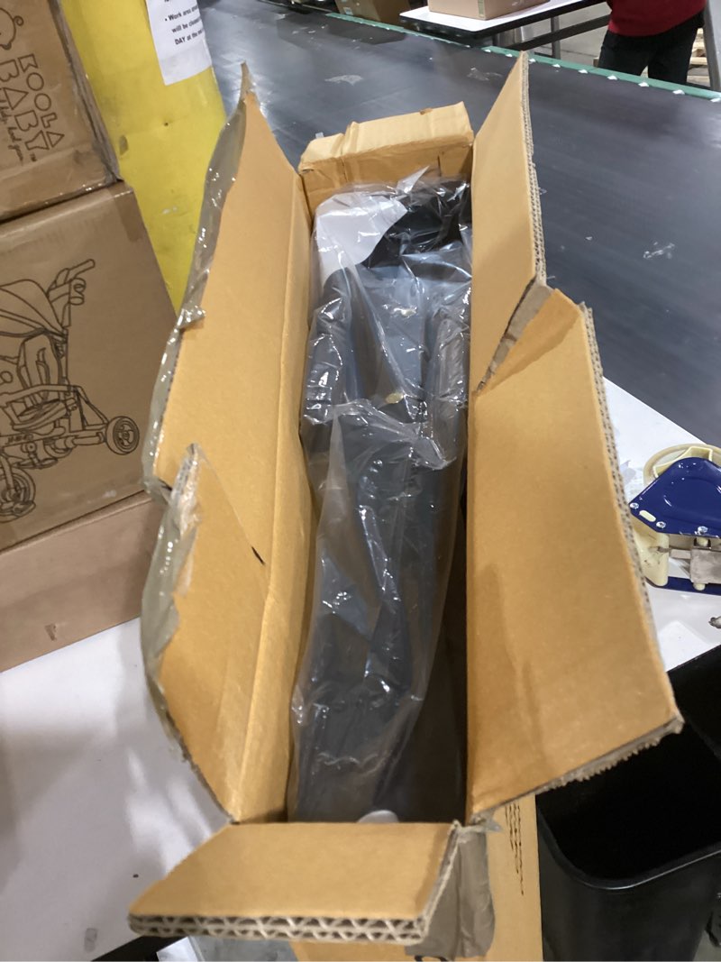 Condition photo showing Good Condition for 18" director's chair black frame-yellow canvas black frame 18" - classic height black frame/yellow canvas