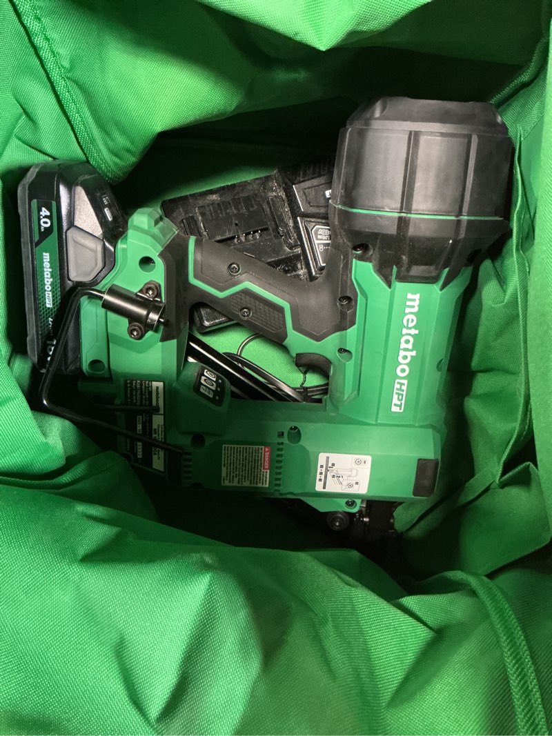 Condition photo showing As Is for metabo hpt 18v multivolt cordless 30° paper tape framing nailer kit, 3-1/2" framing nailer, power tool with 4.0ah lithium ion battery, drives 2" to 3-1/2" nails, powerful brushless motor, nr1890dca
