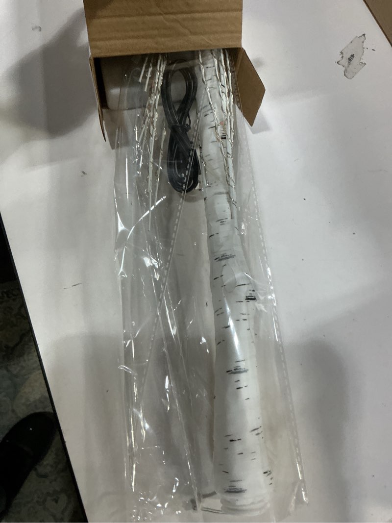 Condition photo showing Good Condition for [Timer] Valentines Day Decoration 24 Inch Valentines Decor Tree Light with 12 Heart Ornaments, USB/Battery Operated Valentines Day Decor Lighted Tree, Valentines Day Decorations for Home Table Bedroom