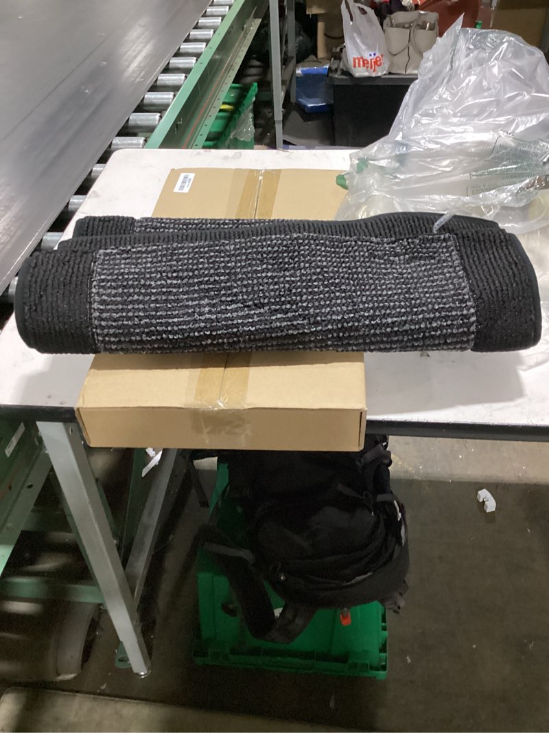 Condition photo showing Good Condition for bequhause entry way floor mat
