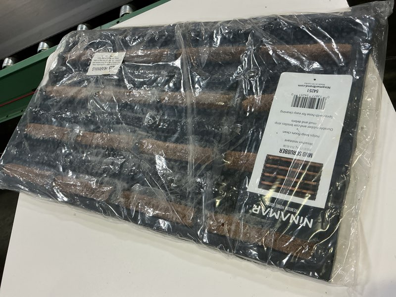 Condition photo showing New/Like New for footmatters ninamar mud scrubber tray mat - 29.5 x 17.5 inch 29.5 x 17.5 in (75 x 45 cm)