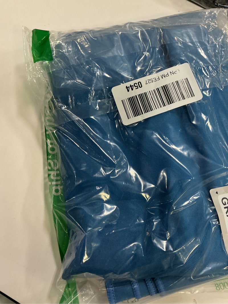 Condition photo showing Good Condition for Shandali GoSweat Non-Slip Hot Yoga Towel with Super-Absorbent Soft Suede Microfiber in Many Colors, for Bikram Pilates and Yoga Mats. Evening Blue 72.00" x 26.50"