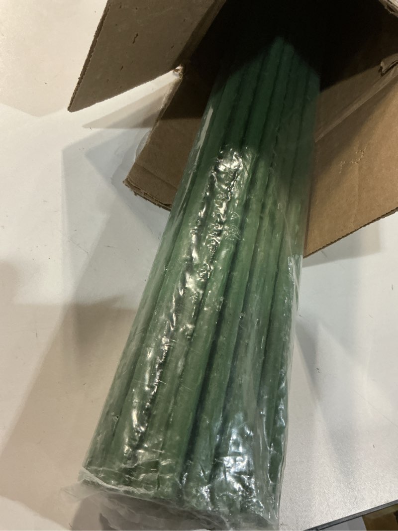 Condition photo showing Good Condition for 4ft Garden Stakes, Plastic Coated Steel Plant Stakes for Climbing Plants 25pcs