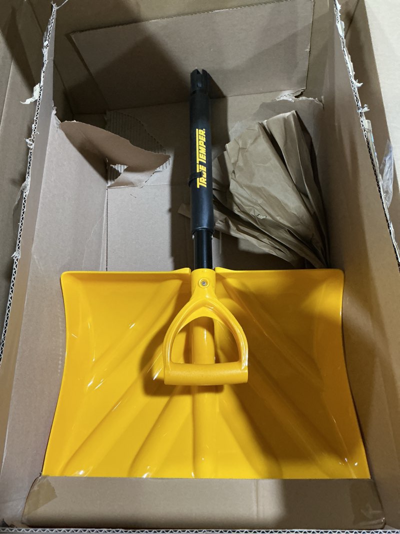Condition photo showing Good Condition for True Temper 18" Poly Folding Snow Shovel, Convenient Storage, Collapsible, Compact for Cars or Camping