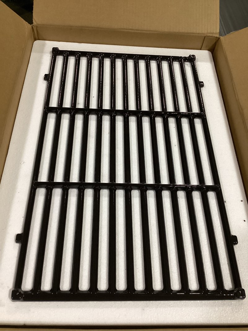 Condition photo showing Good Condition for qulimetal 19.5" genesis grill grates replacement for weber genesis 300 series e310 s310 e320 s320 e330 s330 ep310 ep320 ep330, porcelain-enameled cast iron weber genesis grill parts replace 7524 7528 19.5" porcelain cast iron