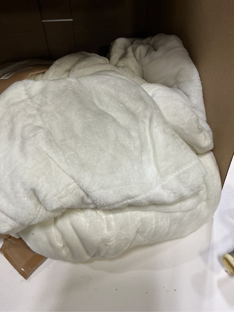 Condition photo showing As Is for amazon basics 3 piece bedding set, micromink sherpa, ultra-soft, warm all season comforter, king, cream, solid cream king