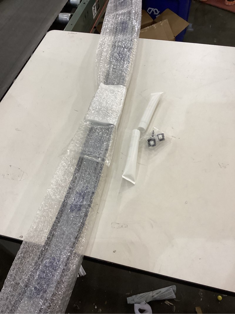 Condition photo showing Good Condition for Car spoiler