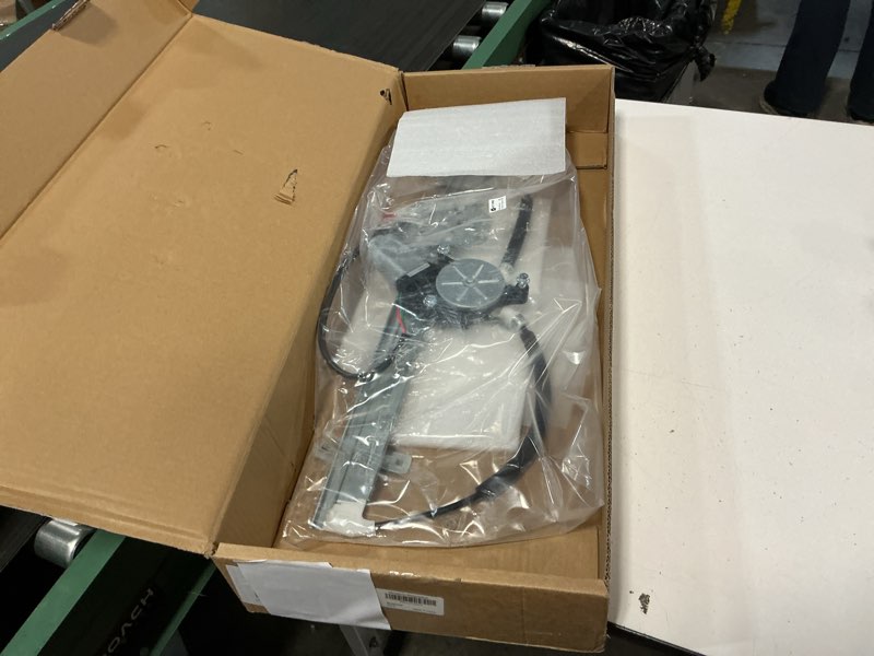 Condition photo showing Good Condition for rear right power window regulator with motor fit for 3.5l 2003-2008 honda pilot, passenger side window motor 2003 2004 2005 2006 2007 2008, replace 748-513 72710-s9v-a01 72710-s9v-a02 660501 88535