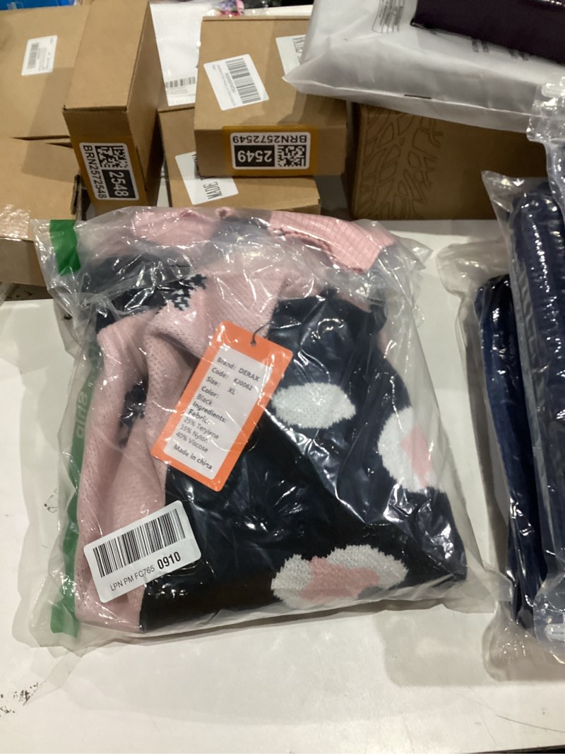 Condition photo showing New/Like New for DERAX Women's Oversized Leopard Tiger Animal Print Cardigan Sweaters V Neck Long Sleeve Color Block Button Up Sweater Outwear X-Large Black