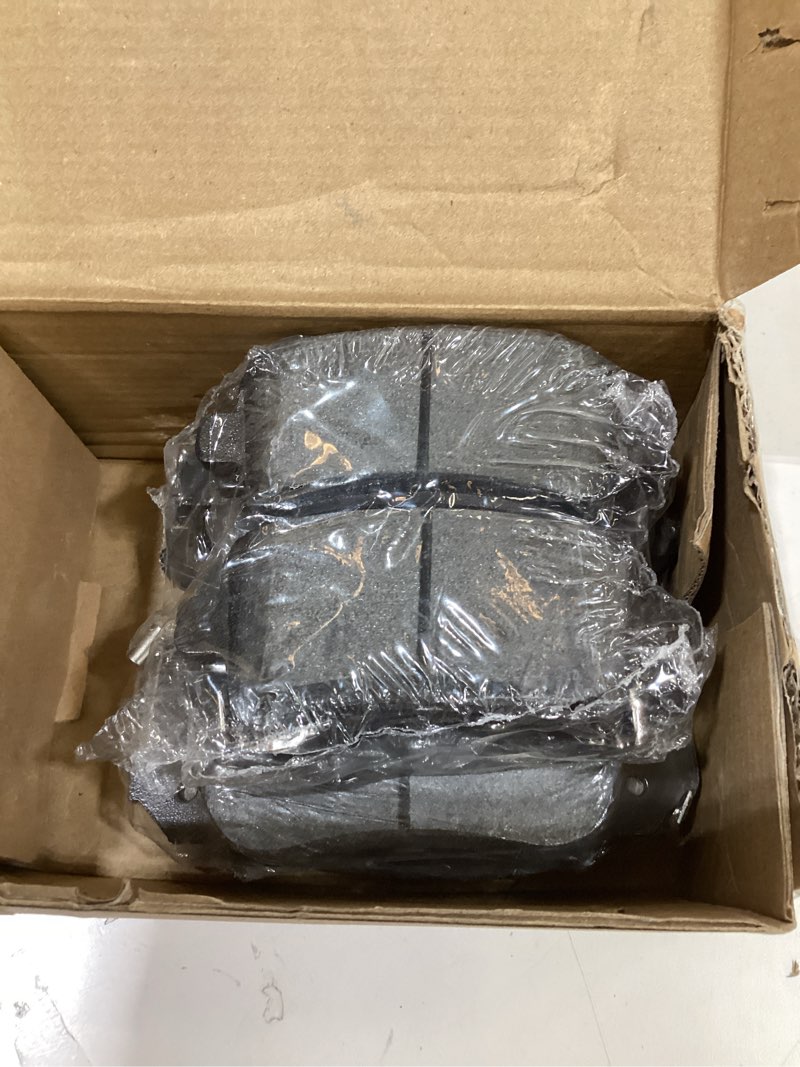 Condition photo showing New/Like New for D1421 D1430 Front Rear Ceramic Brake Pads Set Fit For 2014-2020 Chevrolet Impala,For 2013-2016 Chevrolet Malibu,For 2010-2016 Buick Allure/Lacrosse/Regal,For 2011 SAAB 9-5 (8 pcs)