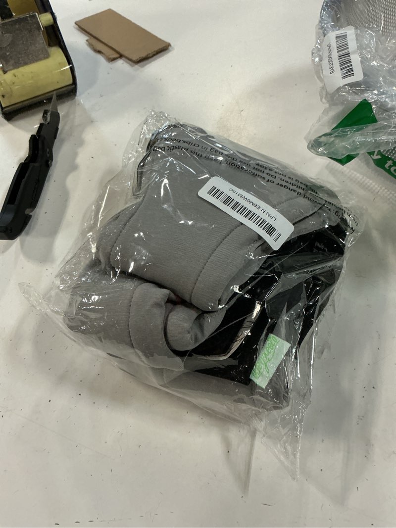 Condition photo showing Good Condition for wegreeco 6 pcs reusable menstrual pads, ultra absorbent cloth pads for heavy flow, sanitary for teens, women, nonslip, grey inner, black outer, x-large x-large (pack of 6) black outer, grey inner
