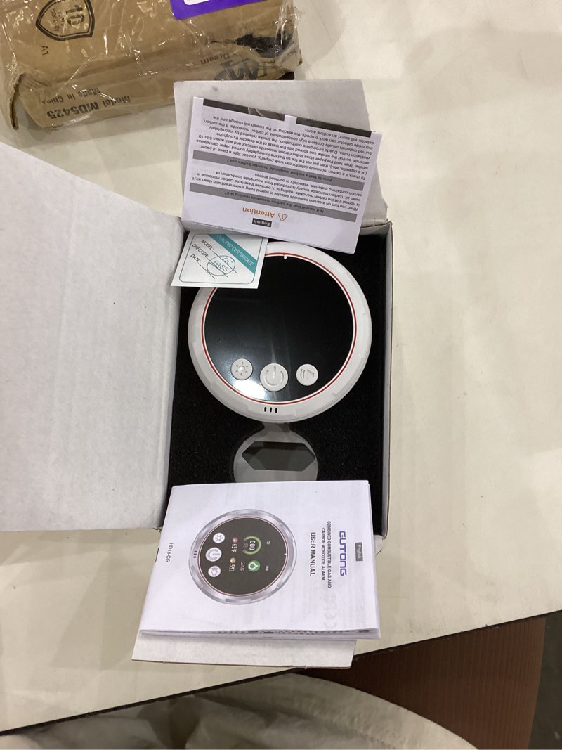 4 in 1 Carbon Monoxide Detectors Plug in, Natural Gas Detector & Carbon Monoxide Detector & Battery 