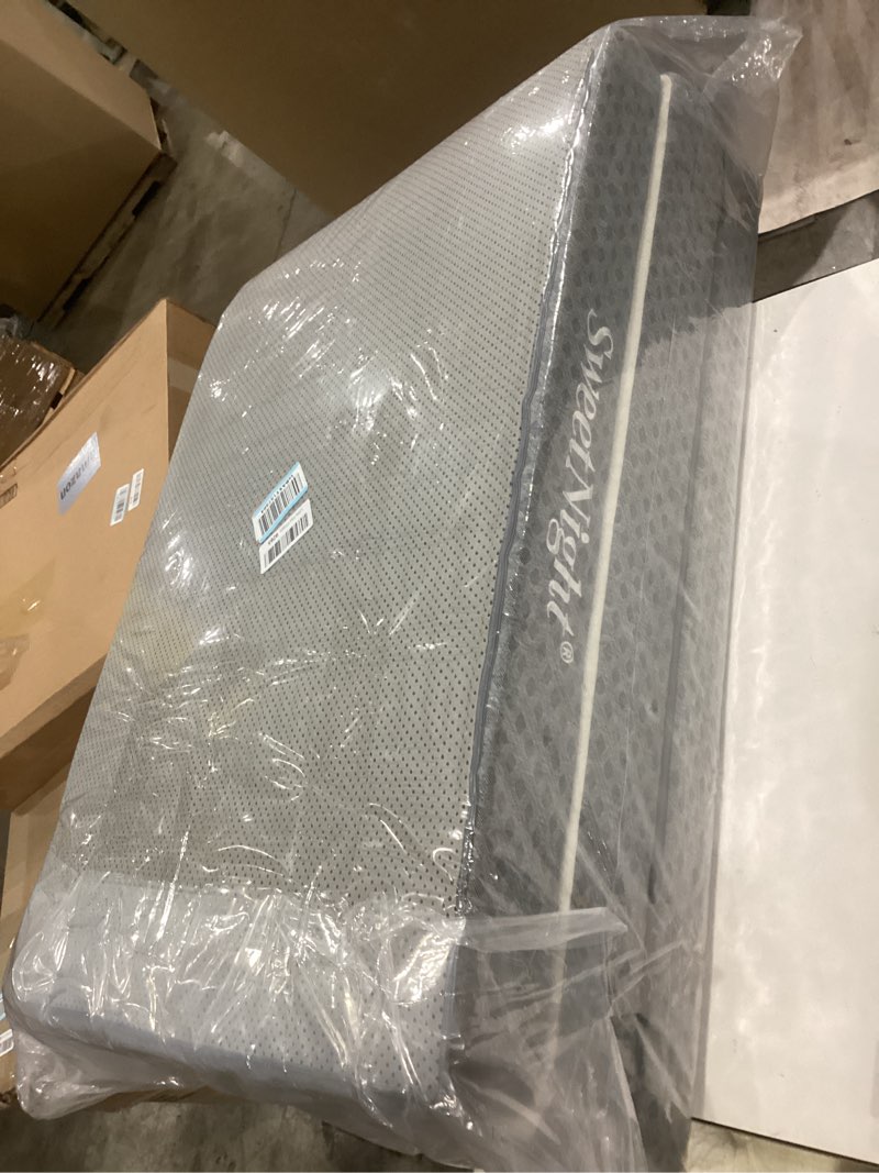 Condition photo showing Good Condition for sweetnight tri folding mattress - 4-inch foldable mattress with a collapsible and washable cover | medium-firm with non-slip design | suitable for rv travel, camping, guest ?twin? white twin