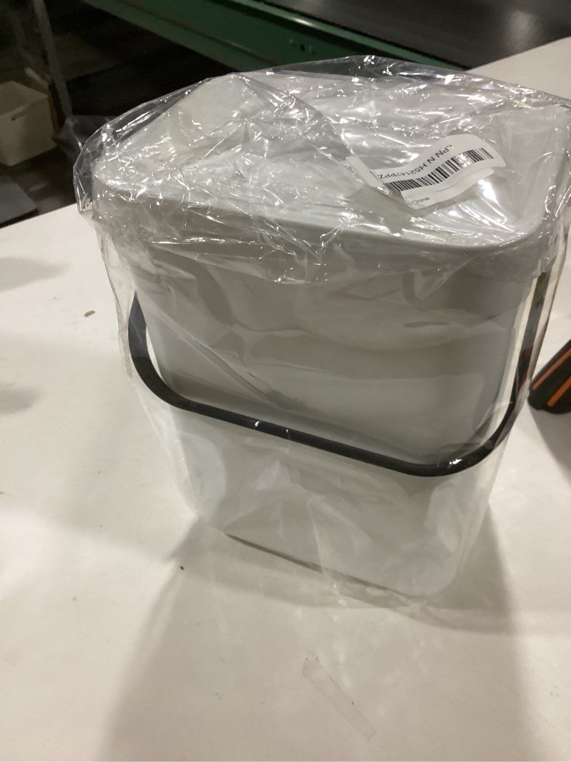 LALASTAR Compost Bin Indoor Kitchen Sealed, Hanging Small Trash Can with Lid Under Sink for Kitchen,