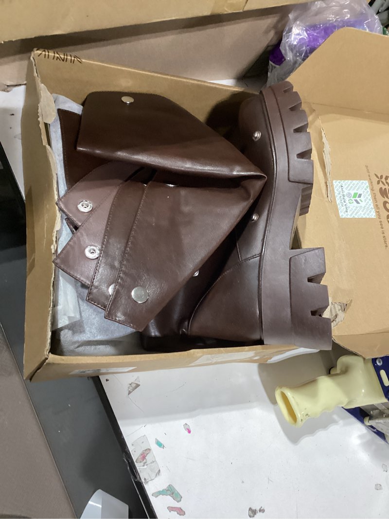 Condition photo showing Good Condition for vomira slouchy boots for women fold over boots 10 brown pu