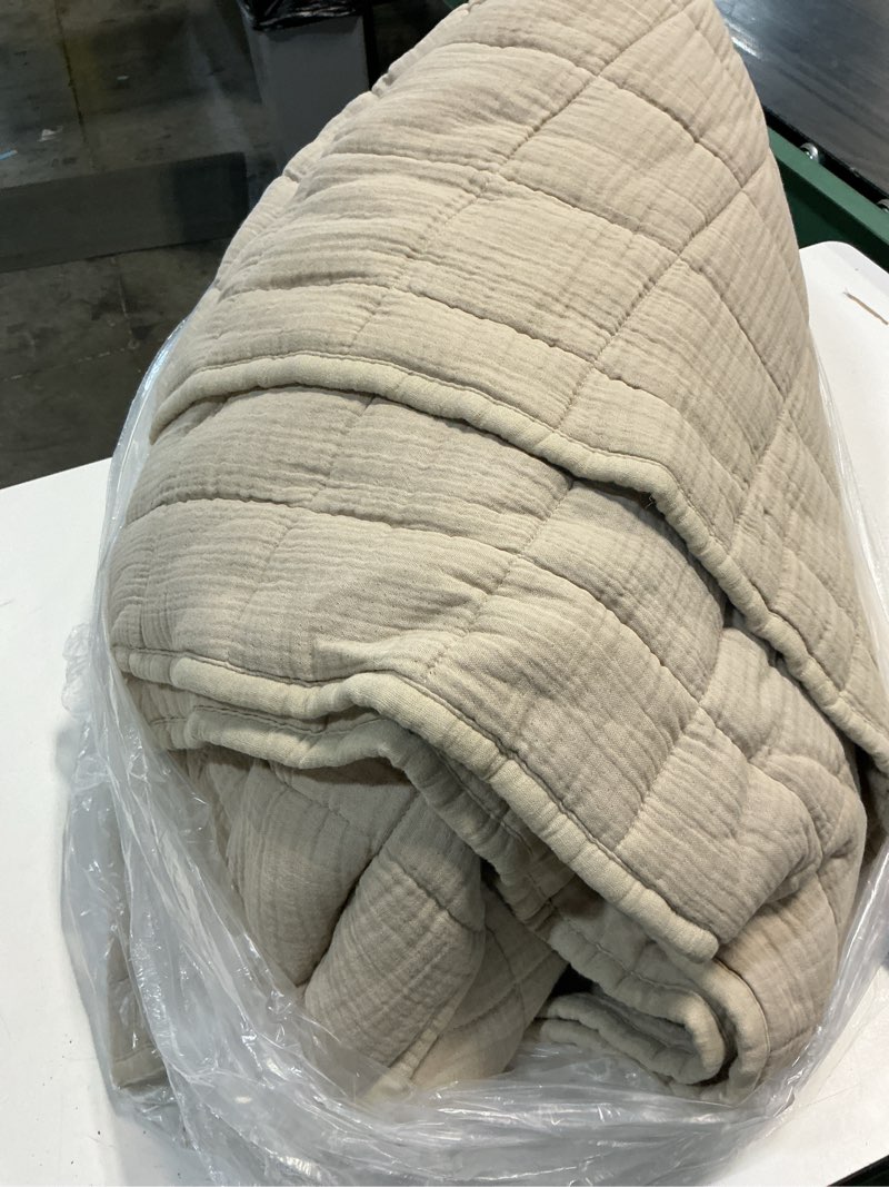 Condition photo showing As Is for quince organic cotton gauze box quilt set, king/cal king, dune