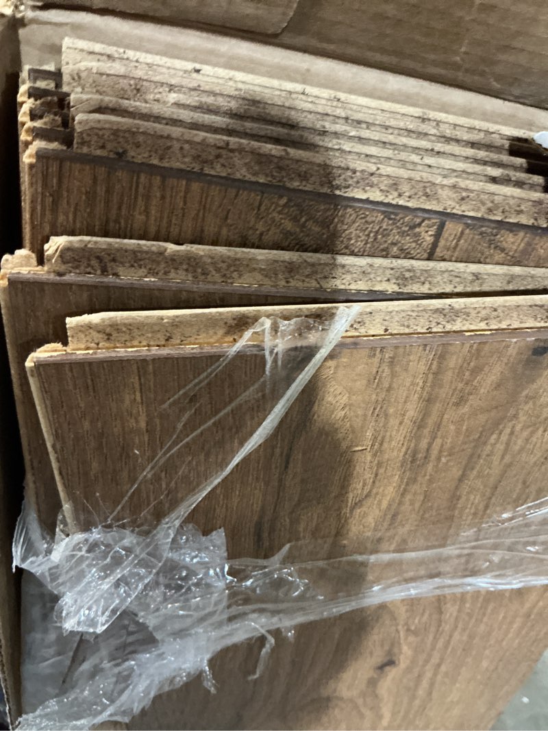 Condition photo showing Good Condition for (7 pcs)art 10mm   spc click-lock floating floor tiles (8mm plank+2mm pack 7 luxury wood look flooring for indoor use, waterproof & fire-resistant, oak 10mm